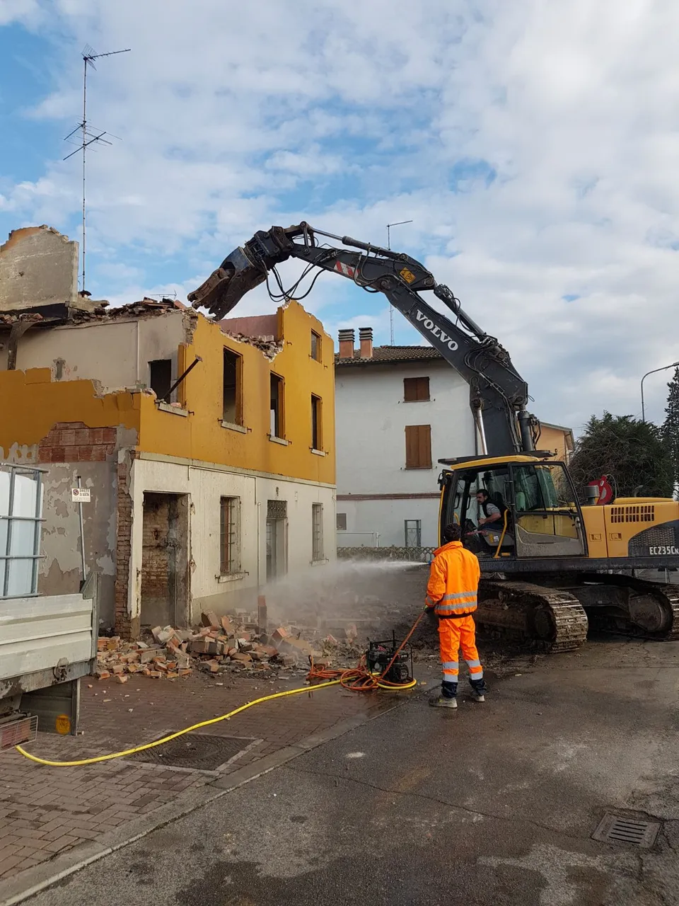 Una nuova costruzione al posto di un rudere...